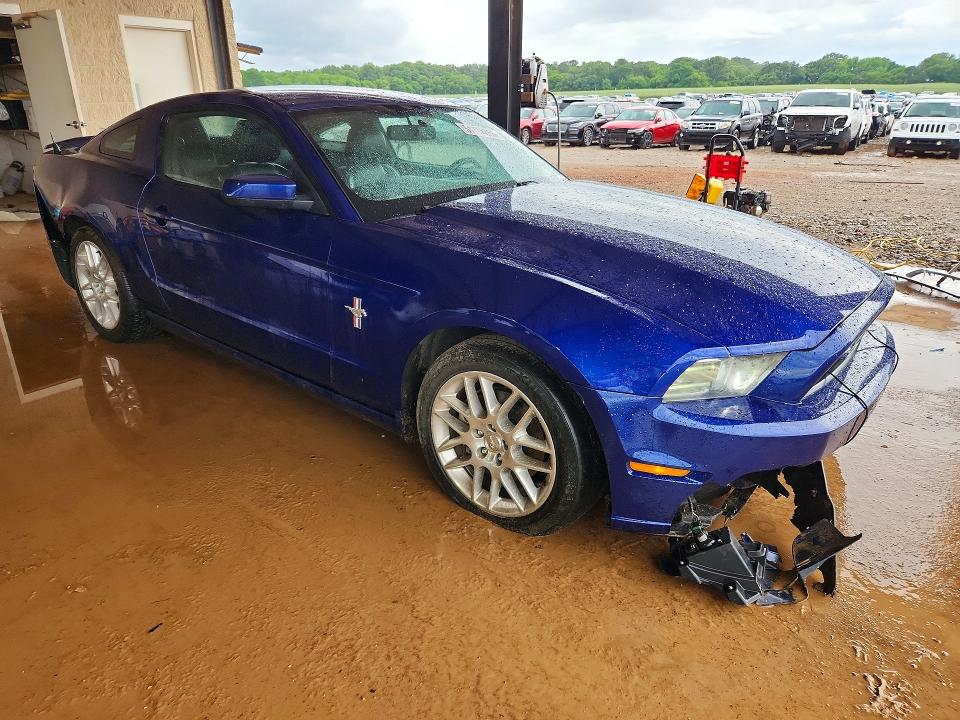 Продаж на аукціоні авто 2013 Ford Mustang, vin: 1ZVBP8AM3D5235230, номер лоту: 51774856