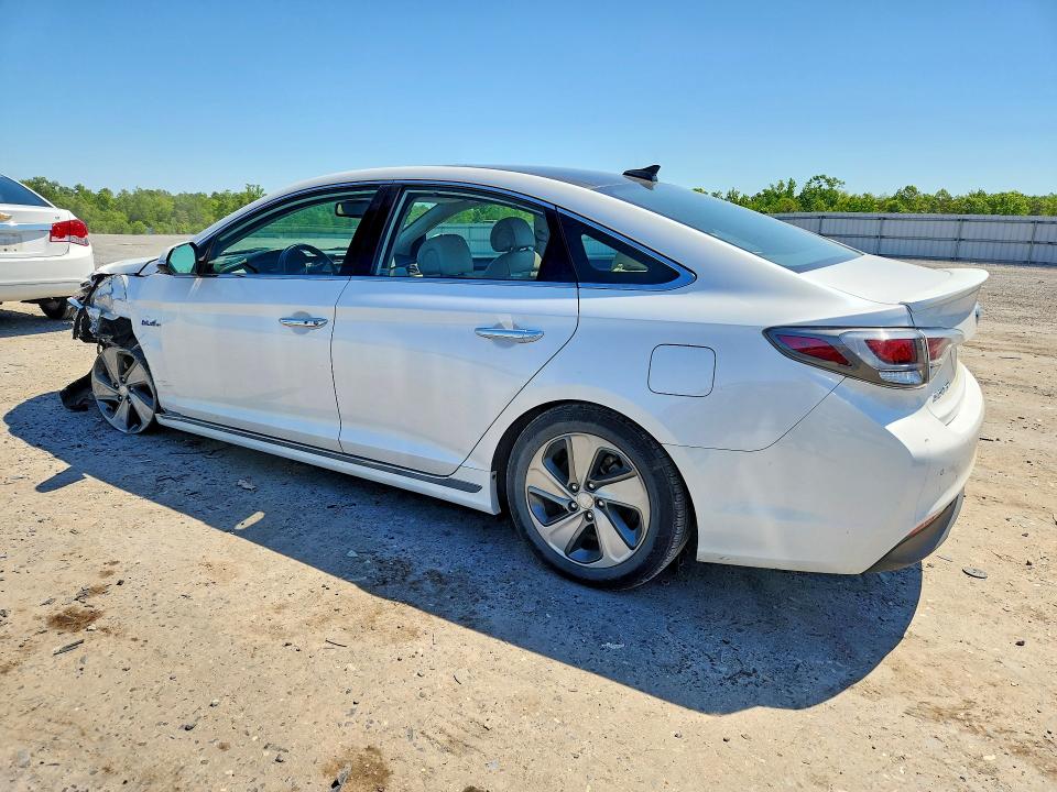 2016 Hyundai Sonata Hybrid მანქანა იყიდება აუქციონზე, vin: KMHE34L15GA015795, აუქციონის ნომერი: 52445556