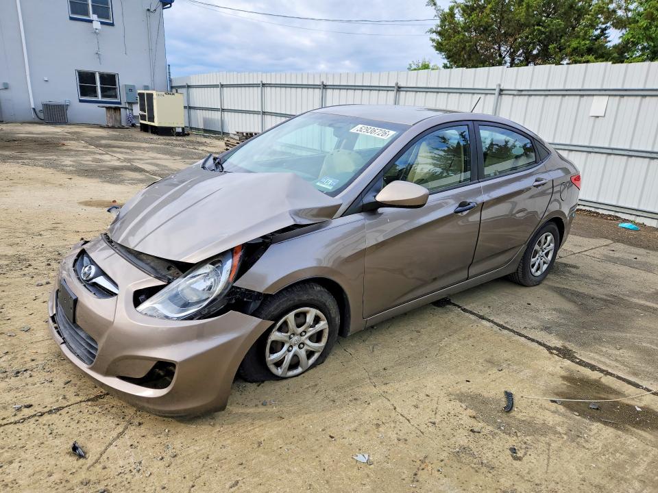 2013 Hyundai Accent მანქანა იყიდება აუქციონზე, vin: KMHCT4AEXDU345391, აუქციონის ნომერი: 52936726