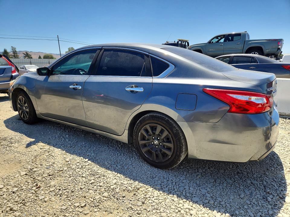 2017 Nissan Altima მანქანა იყიდება აუქციონზე, vin: 1N4AL3AP2HC292713, აუქციონის ნომერი: 54883886