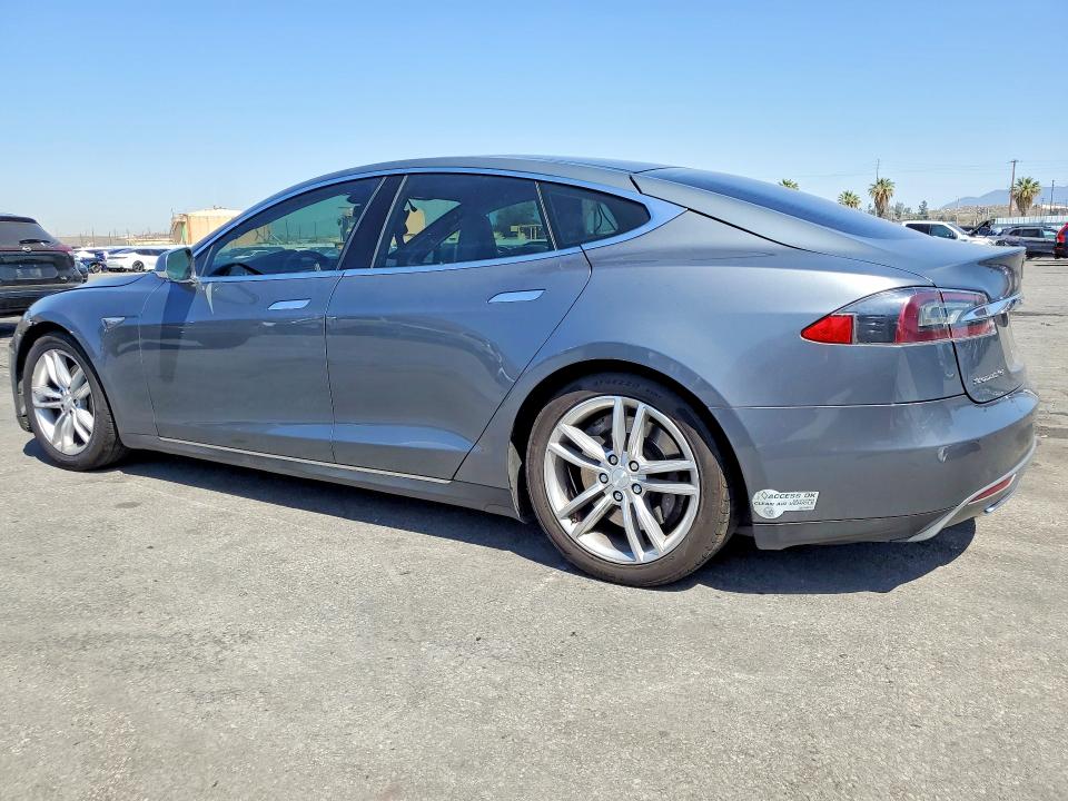 54330856 :رقم المزاد ، 5YJSA1DNXCFP02608 vin ، 2012 Tesla Model S مزاد بيع