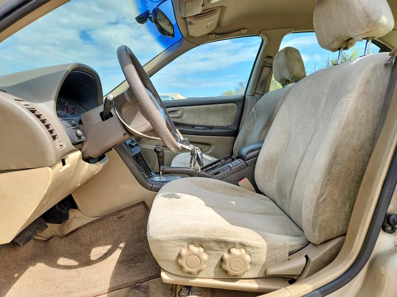 53834306 :رقم المزاد ، JN1CA31D5YT720887 vin ، 2000 Nissan Maxima مزاد بيع