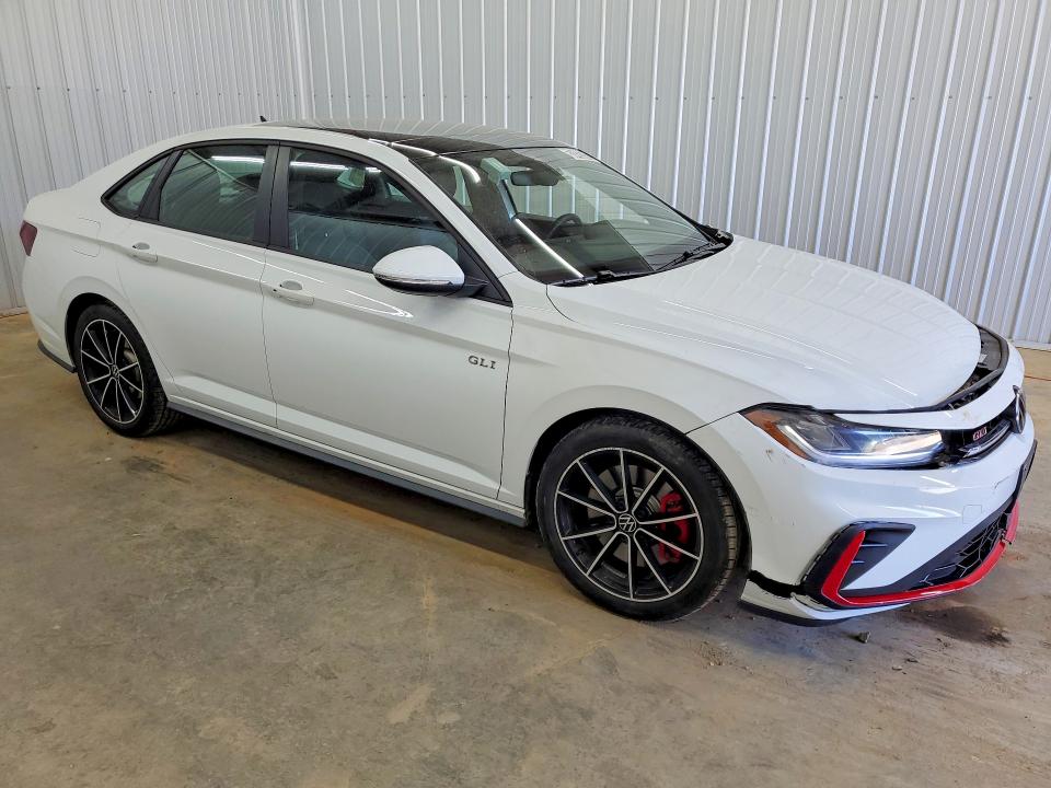 53426306 :رقم المزاد ، 3VW2T7BUXSM066397 vin ، 2025 Volkswagen Jetta مزاد بيع