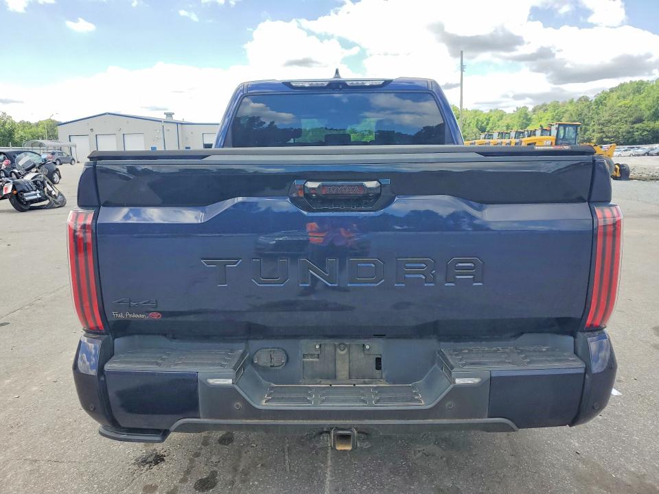 Продажа на аукционе авто 2022 Toyota Tundra, vin: 5TFNA5DB4NX002280, номер лота: 53513656
