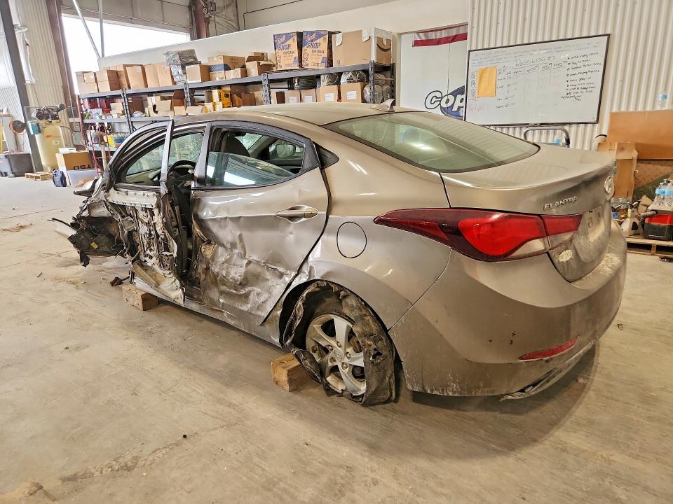 Продажа на аукционе авто 2015 Hyundai Elantra, vin: 5NPDH4AE4FH642115, номер лота: 52697186