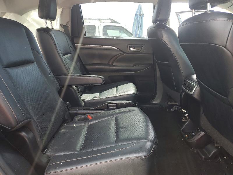 55040906 :رقم المزاد ، 5TDDZRFH1KS961487 vin ، 2019 Toyota Highlander مزاد بيع