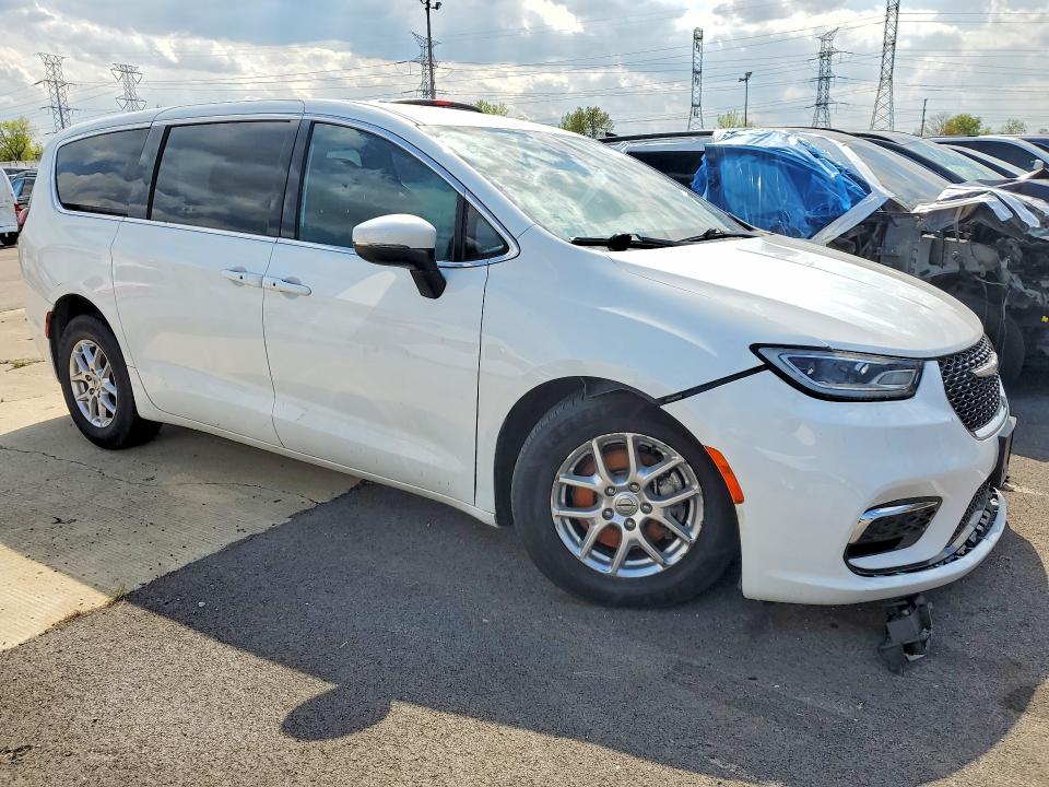2023 Chrysler Pacifica მანქანა იყიდება აუქციონზე, vin: 2C4RC1FGXPR586232, აუქციონის ნომერი: 52254986