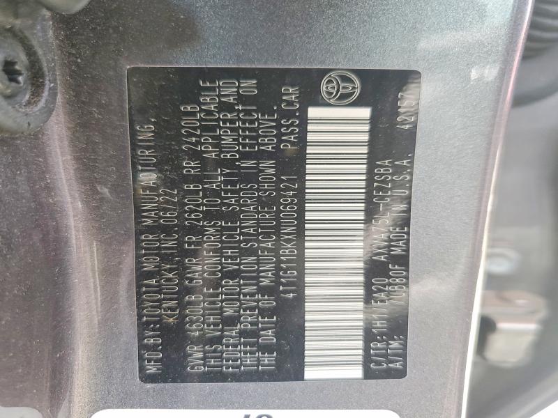 Продаж на аукціоні авто 2022 Toyota Camry, vin: 4T1G11BKXNU069421, номер лоту: 53703876