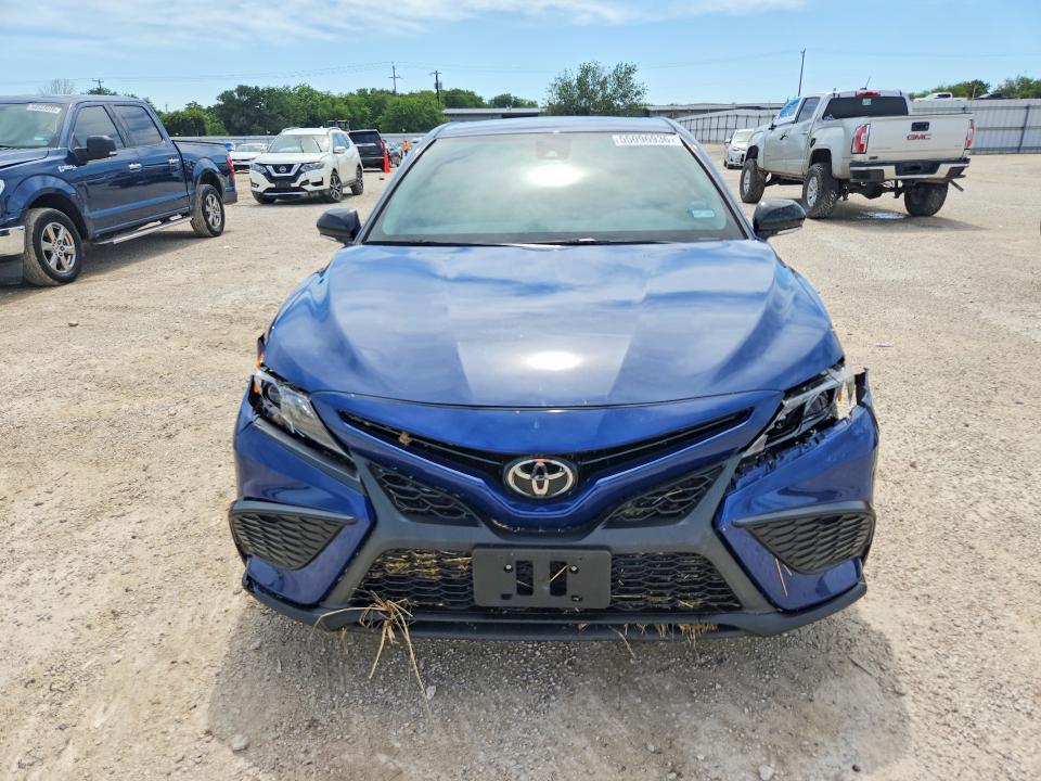 55096936 :رقم المزاد ، 4T1T11BK1RU129249 vin ، 2024 Toyota Camry مزاد بيع