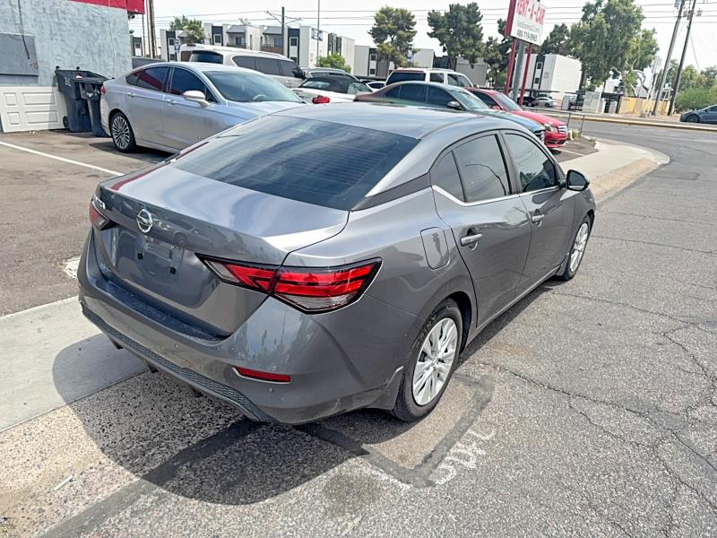 55615126 :رقم المزاد ، 3N1AB8BV3NY239208 vin ، 2022 Nissan Sentra مزاد بيع