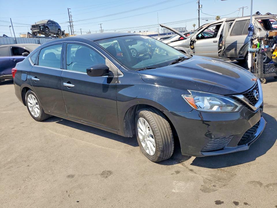 Продажа на аукционе авто 2018 Nissan Sentra, vin: 3N1AB7AP3JY277609, номер лота: 54518326