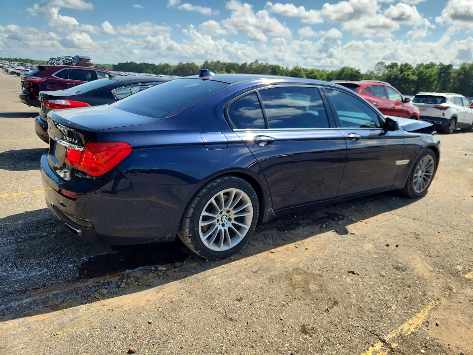 53655426 :رقم المزاد ، WBAKB4C56BC392661 vin ، 2011 Bmw 740 مزاد بيع