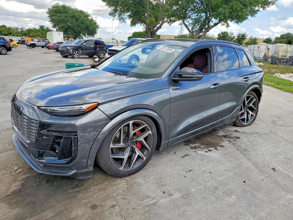 53917626 :رقم المزاد ، WA135BGF3SA057093 vin ، 2025 Audi Sq6 E-tron مزاد بيع