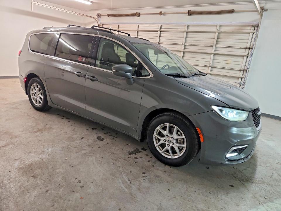 53473956 :رقم المزاد ، 2C4RC1BG8NR142558 vin ، 2022 Chrysler Pacifica مزاد بيع