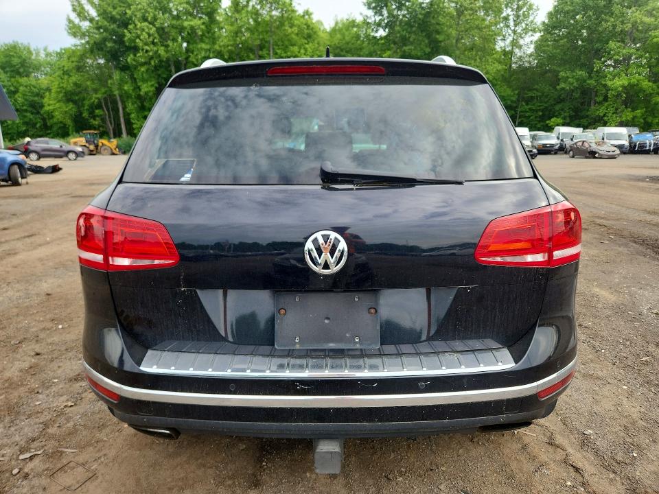 54669356 :رقم المزاد ، WVGRF7BP9HD000586 vin ، 2017 Volkswagen Touareg مزاد بيع