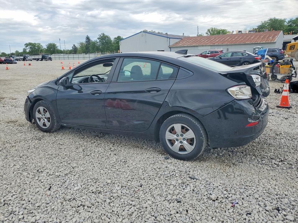 53207546 :رقم المزاد ، 1G1BC5SMXJ7113422 vin ، 2018 Chevrolet Cruze مزاد بيع