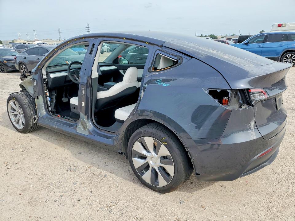 53731366 :رقم المزاد ، 5YJYGDEE2MF240877 vin ، 2021 Tesla Model Y مزاد بيع