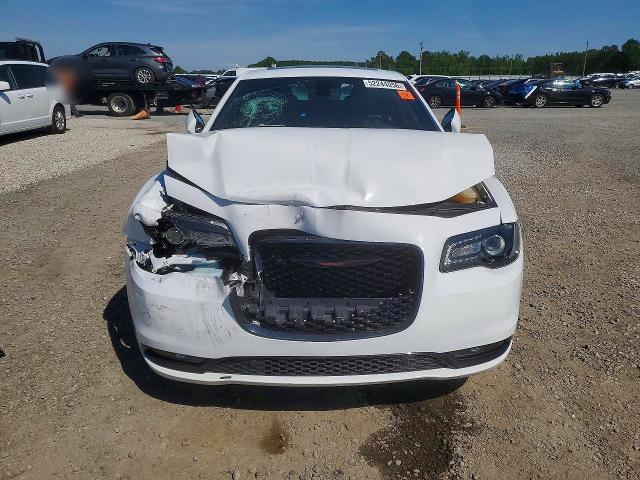 Продаж на аукціоні авто 2023 Chrysler 300, vin: 2C3CCABG3PH641156, номер лоту: 52244056