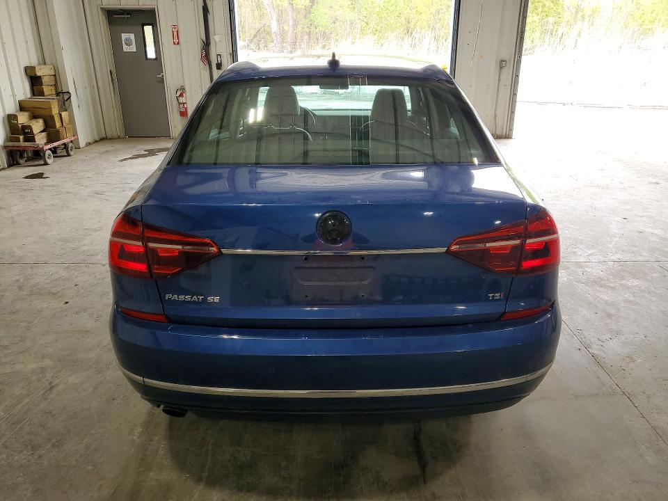 52906856 :رقم المزاد ، 1VWBT7A37HC009853 vin ، 2017 Volkswagen Passat مزاد بيع