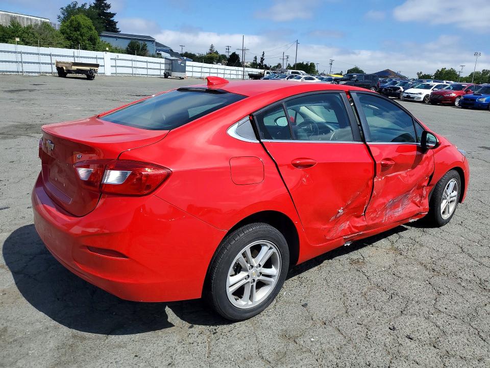 53087546 :رقم المزاد ، 1G1BE5SMXJ7191676 vin ، 2018 Chevrolet Cruze مزاد بيع