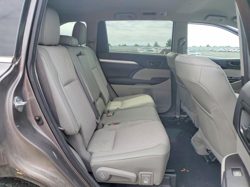 2016 Toyota Highlander მანქანა იყიდება აუქციონზე, vin: 5TDBKRFHXGS339571, აუქციონის ნომერი: 54880216