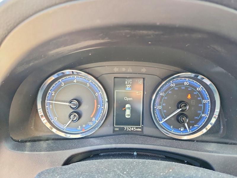 52444186 :رقم المزاد ، 5YFBURHE3HP623308 vin ، 2017 Toyota Corolla مزاد بيع
