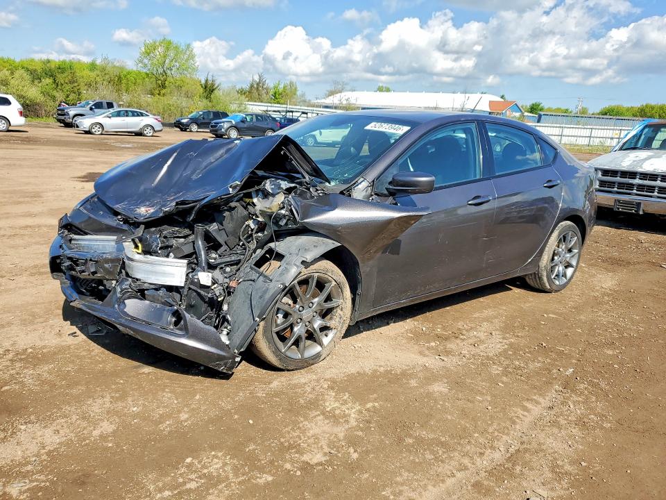 52673946 :رقم المزاد ، 1C3CDFBBXFD242965 vin ، 2015 Dodge Dart مزاد بيع