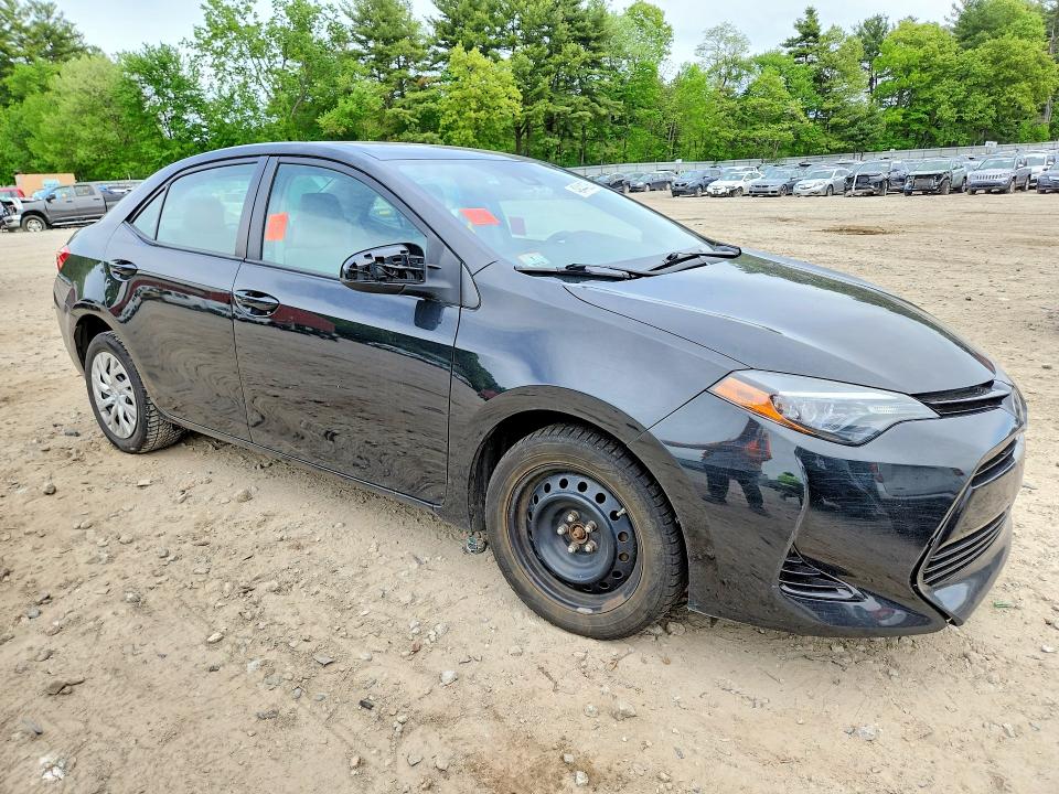 49444066 :رقم المزاد ، 2T1BURHE6HC962421 vin ، 2017 Toyota Corolla مزاد بيع