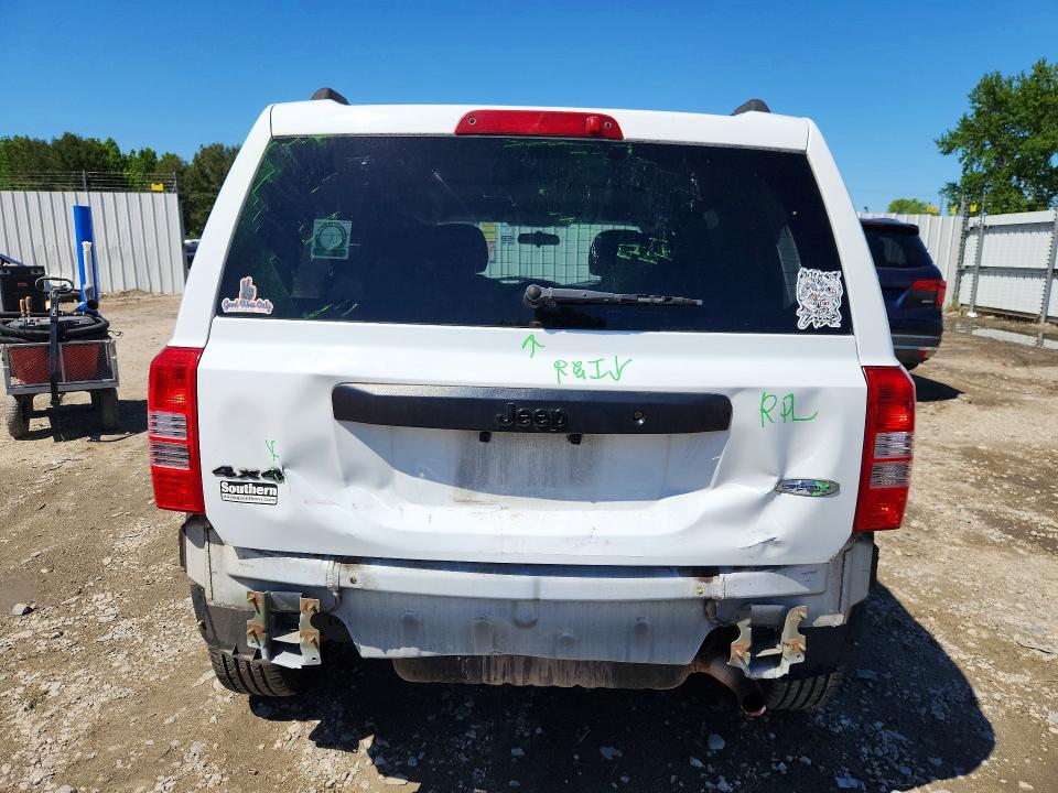 52155016 :رقم المزاد ، 1C4NJRBBXFD417150 vin ، 2015 Jeep Patriot مزاد بيع
