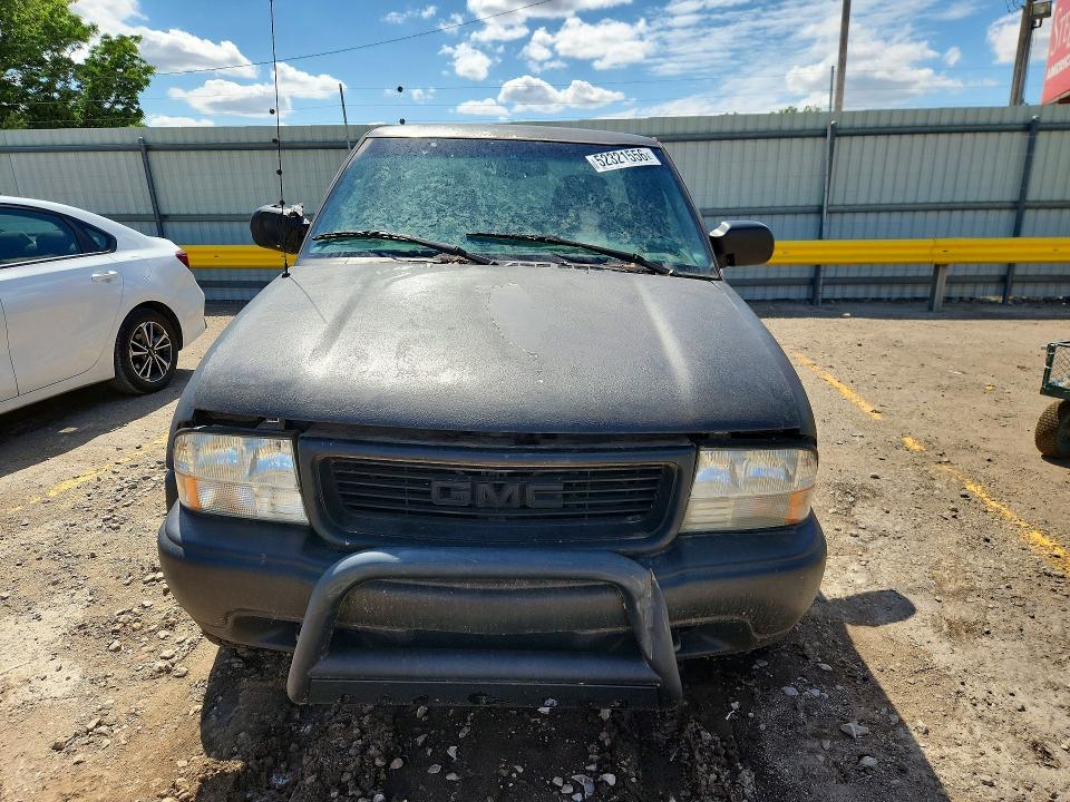 52321556 :رقم المزاد ، 1GTCT19W2Y8284228 vin ، 2000 Gmc Sonoma مزاد بيع