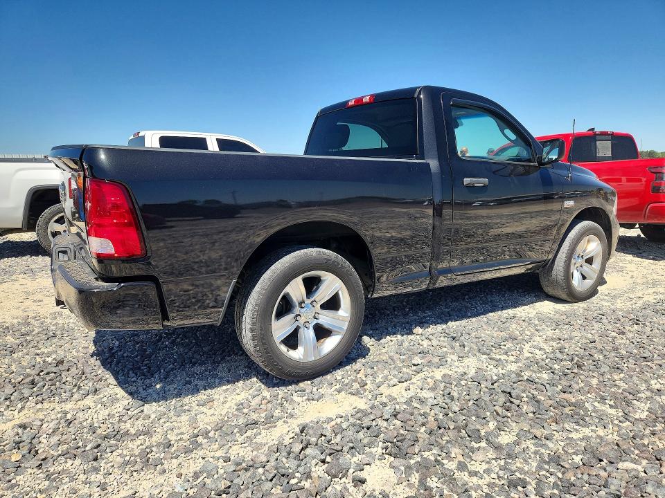53659796 :رقم المزاد ، 3C6JR6ATXFG618394 vin ، 2015 Ram 1500 مزاد بيع