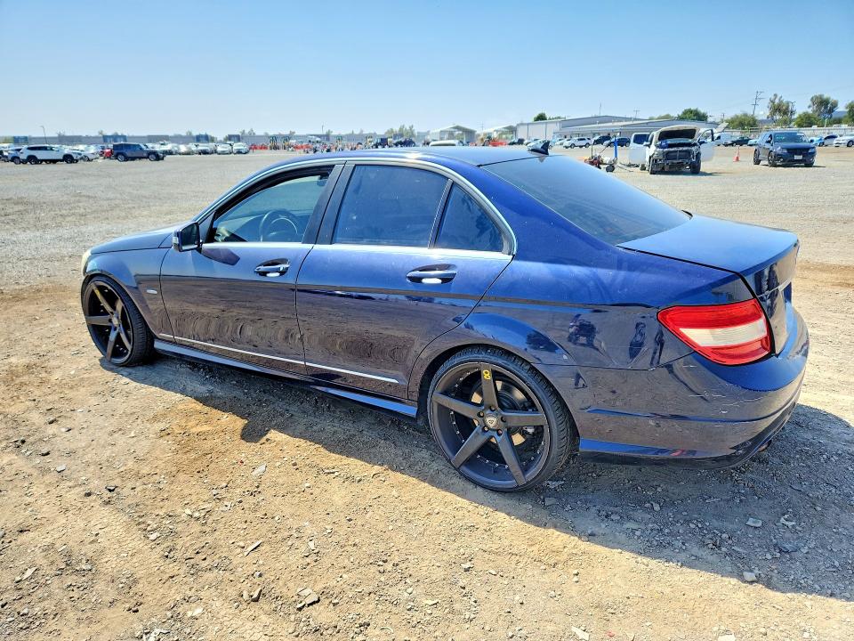 Продажа на аукционе авто 2012 Mercedes-benz C, vin: WDDGF4HB7CR220610, номер лота: 52166076