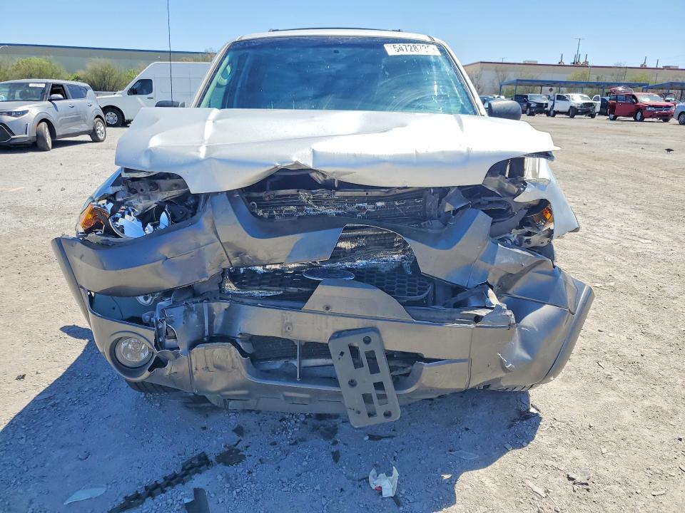 54728736 :رقم المزاد ، 1FMCU03116KB09355 vin ، 2006 Ford Escape مزاد بيع
