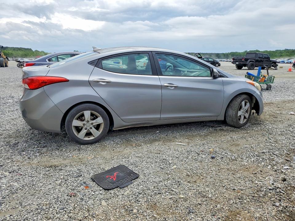 52465786 :رقم المزاد ، KMHDH4AE1DU752506 vin ، 2013 Hyundai Elantra مزاد بيع