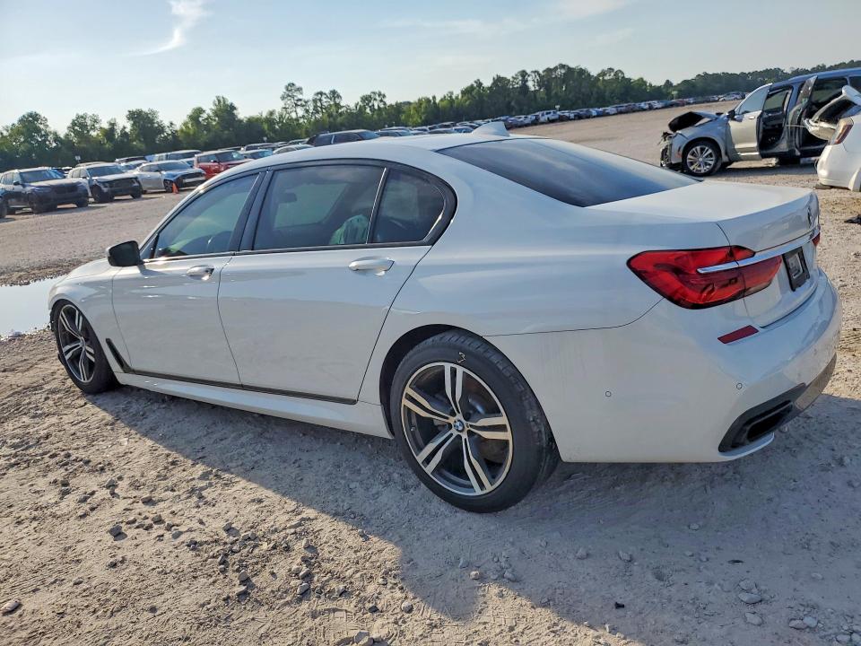 53557336 :رقم المزاد ، WBA7F0C5XKGM25723 vin ، 2019 Bmw 750 مزاد بيع