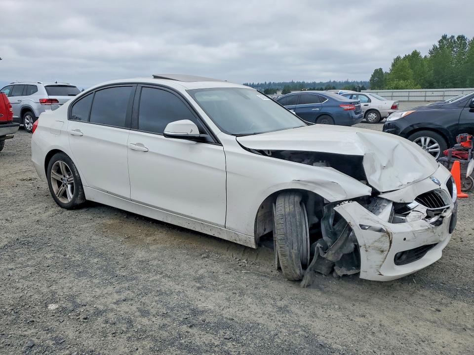 54502616 :رقم المزاد ، WBA3B5G52FNS19444 vin ، 2015 Bmw 328 مزاد بيع