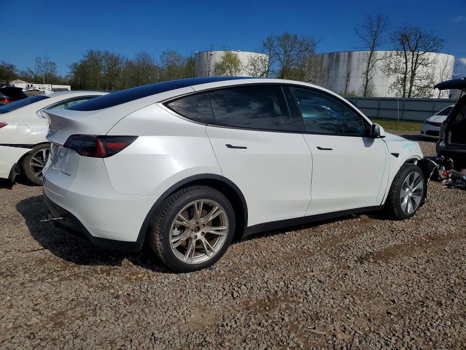 52694446 :رقم المزاد ، 7SAYGDEE3PF700829 vin ، 2023 Tesla Model Y مزاد بيع