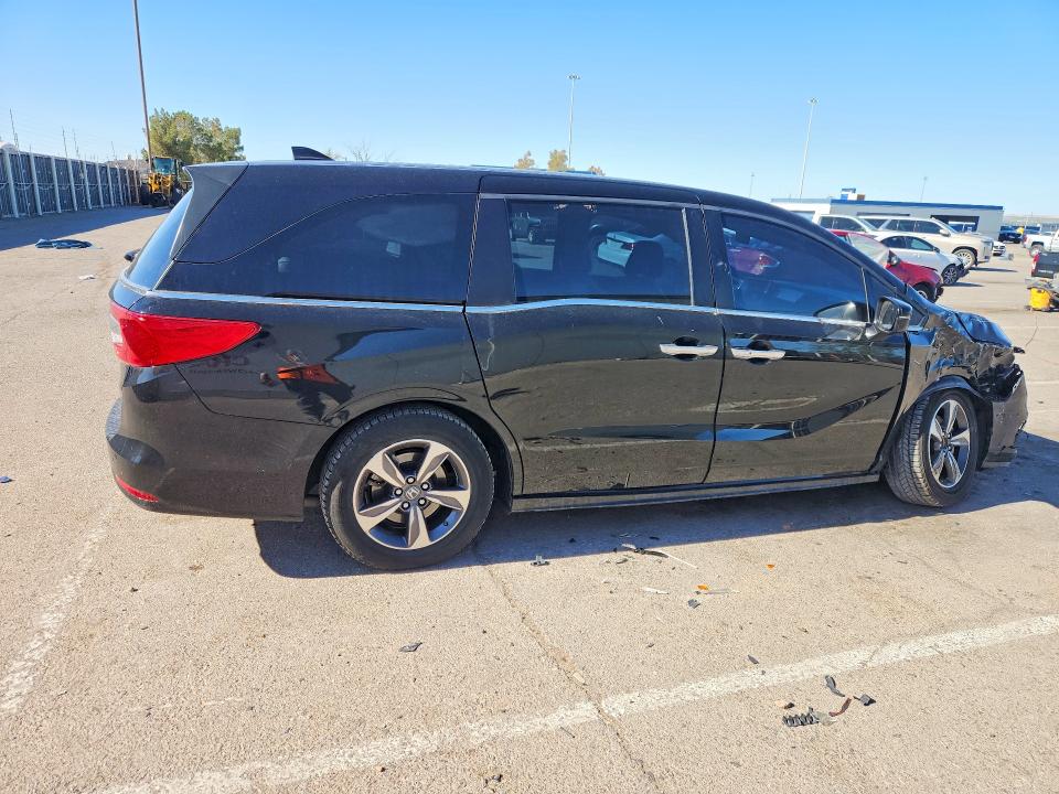Продажа на аукционе авто 2018 Honda Odyssey, vin: 5FNRL6H81JB028856, номер лота: 52303426