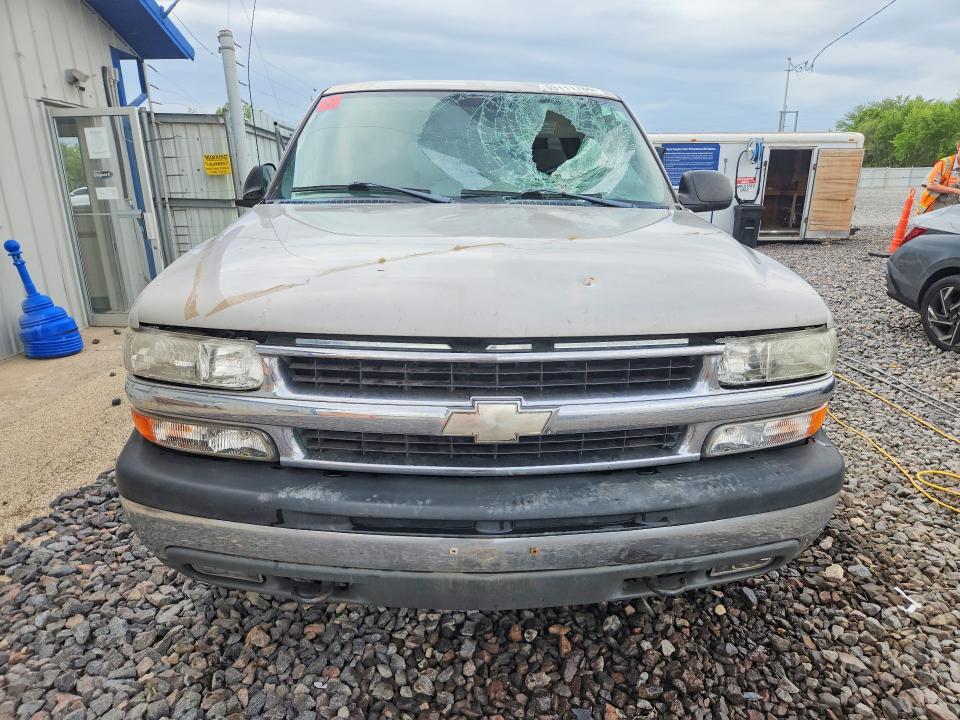 Продажа на аукционе авто 2004 Chevrolet Suburban, vin: 1GNFK16Z44J261929, номер лота: 53111786