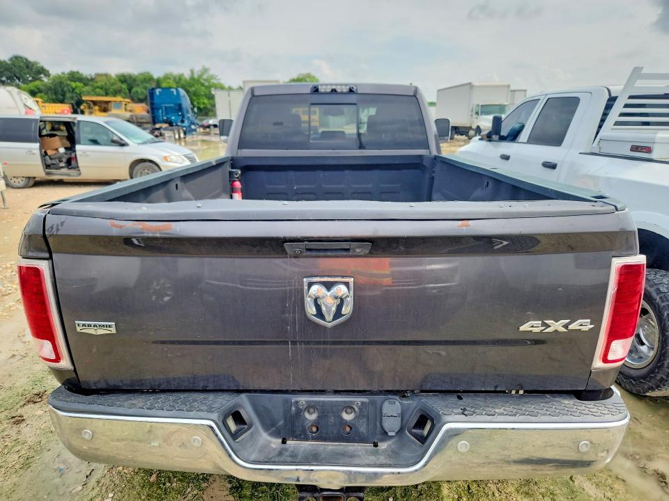 53948176 :رقم المزاد ، 3C63RRJL3JG220222 vin ، 2018 Ram 3500 مزاد بيع