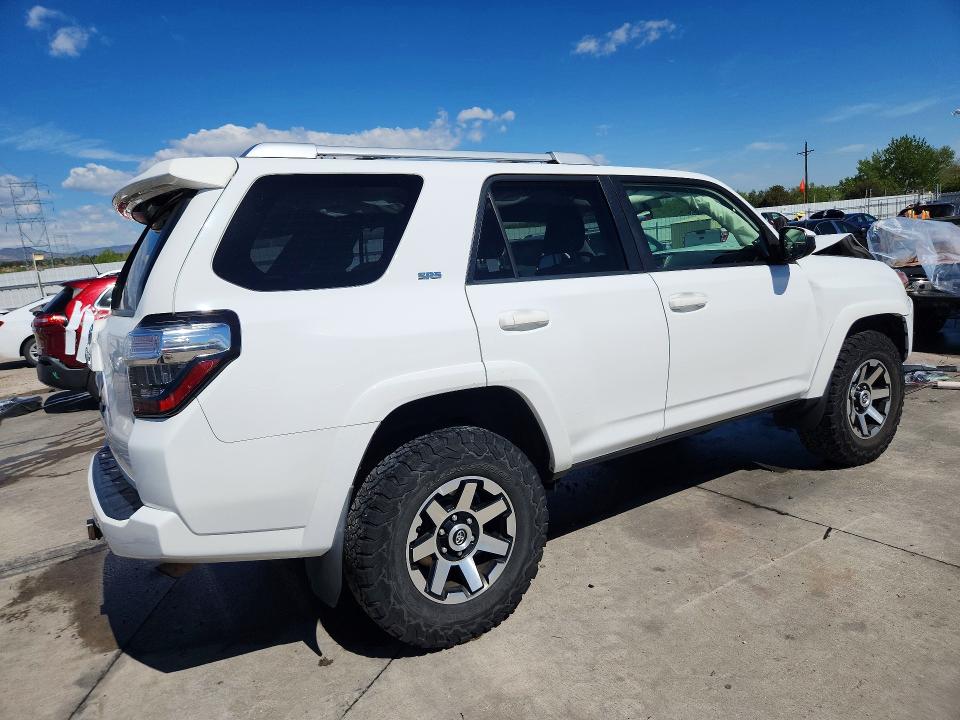 2016 Toyota 4runner მანქანა იყიდება აუქციონზე, vin: JTEBU5JR0G5383969, აუქციონის ნომერი: 52860296