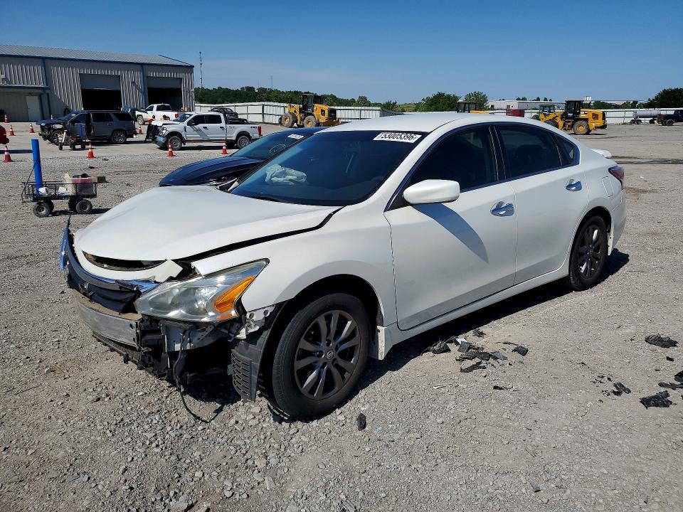 53005396 :رقم المزاد ، 1N4AL3AP5FC577693 vin ، 2015 Nissan Altima مزاد بيع