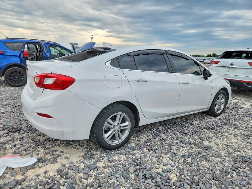 2017 Chevrolet Cruze მანქანა იყიდება აუქციონზე, vin: 1G1BE5SM4H7110617, აუქციონის ნომერი: 53716406