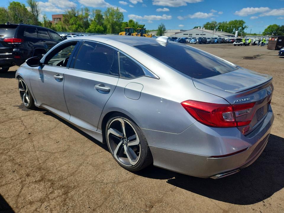 53125916 :رقم المزاد ، 1HGCV2F3XJA047741 vin ، 2018 Honda Accord مزاد بيع