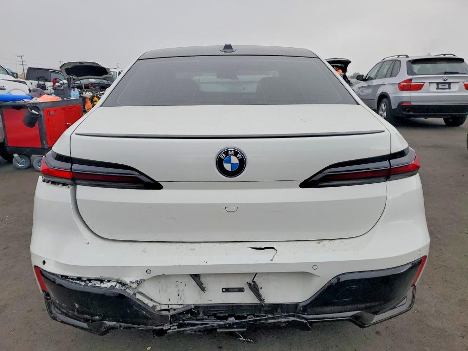 53293176 :رقم المزاد ، WBY43EJ07SCT36233 vin ، 2025 Bmw I7 مزاد بيع
