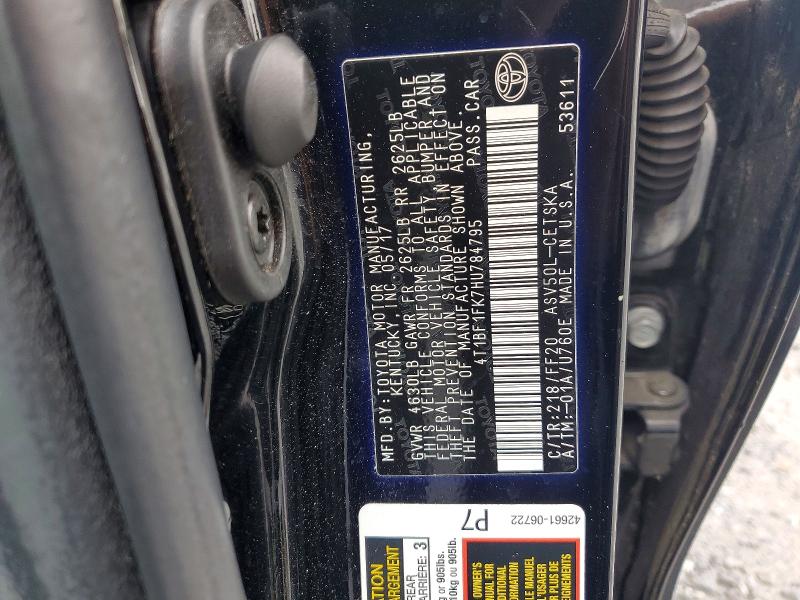 52727206 :رقم المزاد ، 4T1BF1FK7HU784795 vin ، 2017 Toyota Camry مزاد بيع