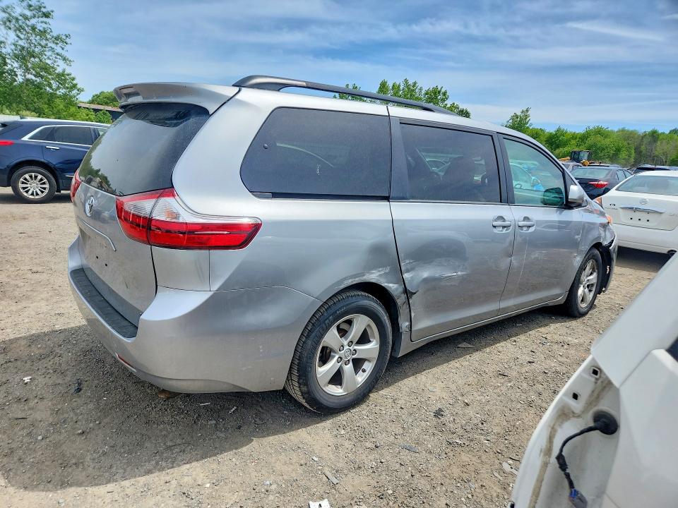 2017 Toyota Sienna მანქანა იყიდება აუქციონზე, vin: 5TDKZ3DC7HS875654, აუქციონის ნომერი: 54018916