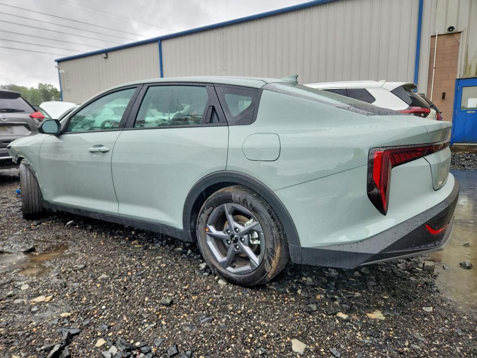 2026 Kia K4 მანქანა იყიდება აუქციონზე, vin: 3KPFT4DE8TE276565, აუქციონის ნომერი: 51920226