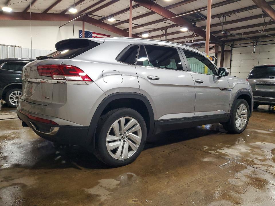 2021 Volkswagen Atlas Cross Sport მანქანა იყიდება აუქციონზე, vin: 1V2KE2CA8MC215252, აუქციონის ნომერი: 53433296