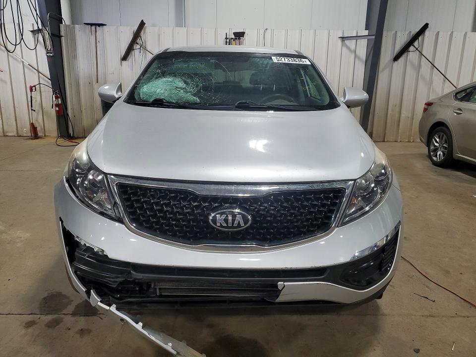 52733836 :رقم المزاد ، KNDPBCAC3G7836034 vin ، 2016 Kia Sportage مزاد بيع